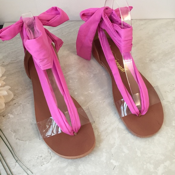 hoka challenger womens